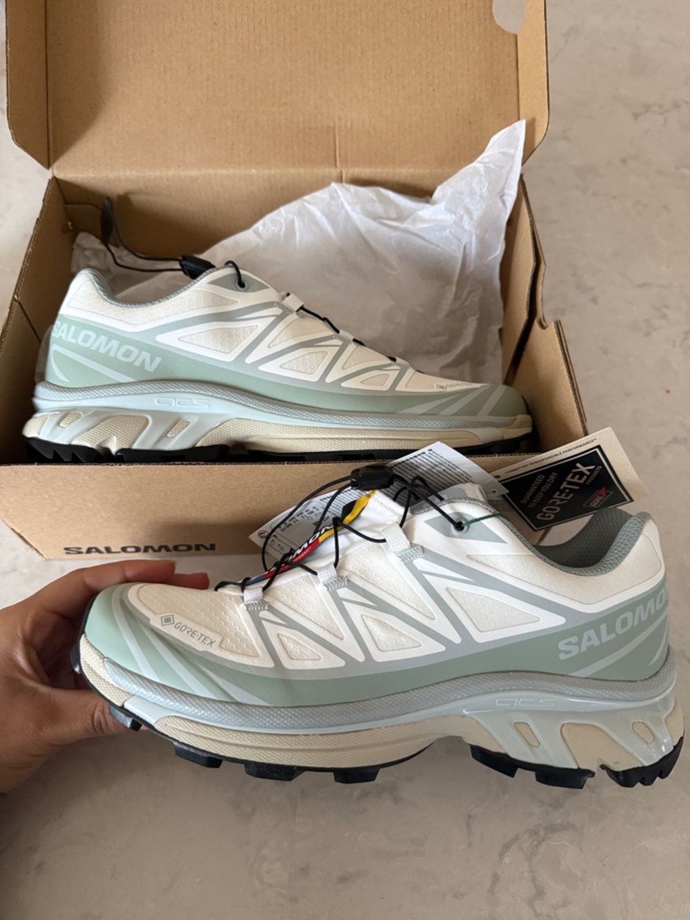 Salomon White/Green Milieu Goretex - Picture 2 of 6